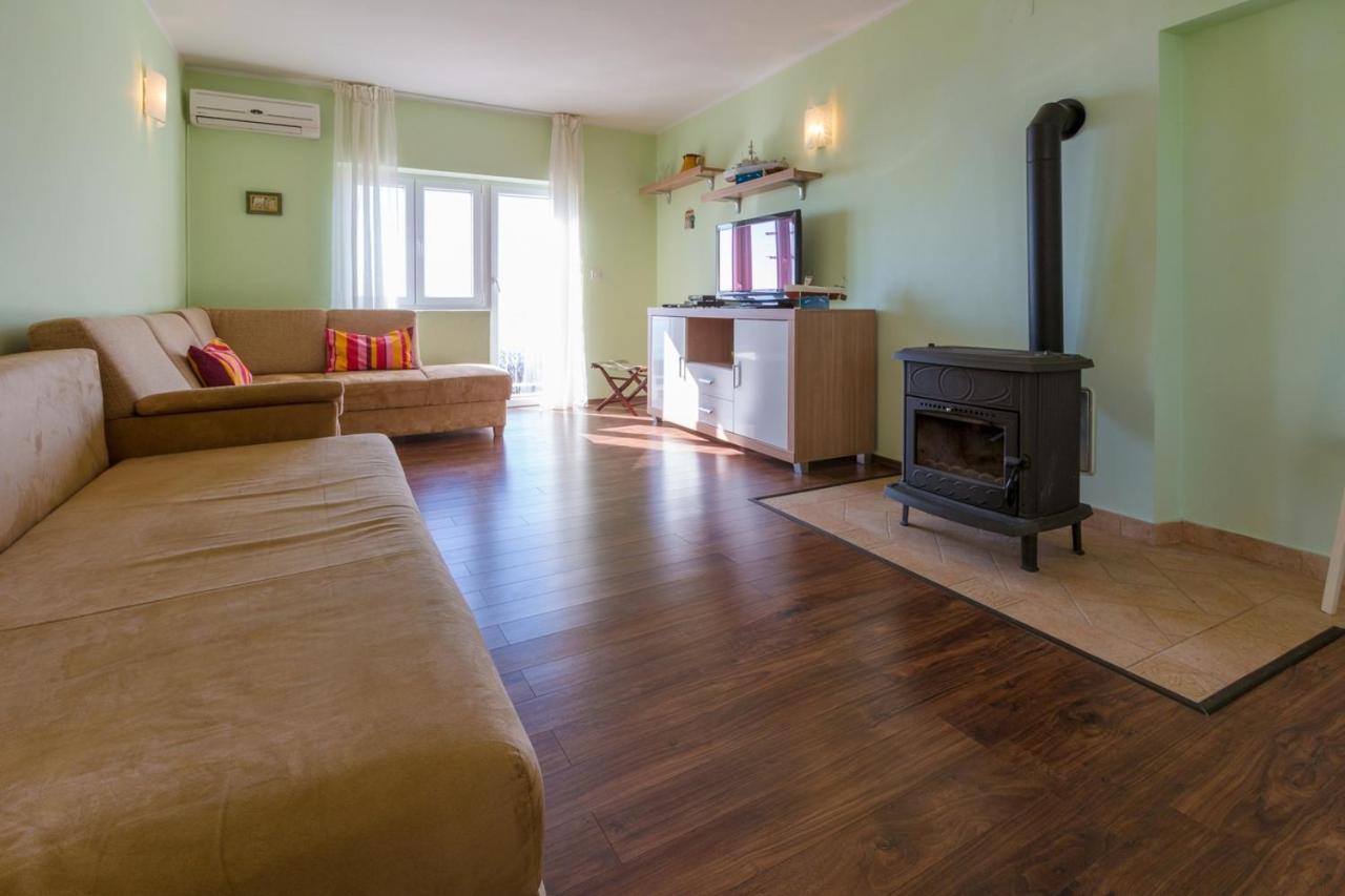 Apartments With A Parking Space Crikvenica - 13450 Εξωτερικό φωτογραφία